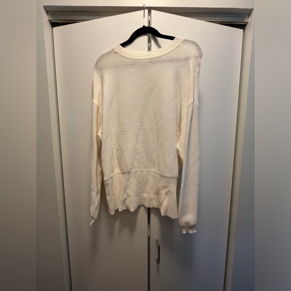 Nine West cream  sweater - Picture 1 of 4